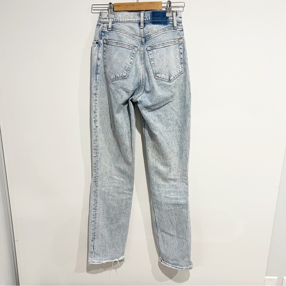 Abercrombie & Fitch Curve Love Ultra High Rise 90’s Straight Jean - Picture 4 of 7